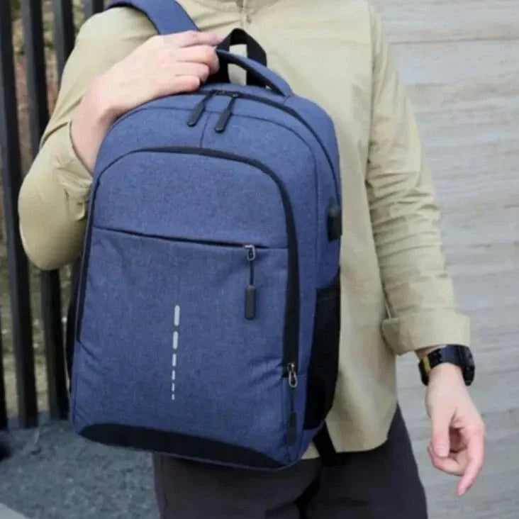 UltraTrek Urban Unisex High-Capacity Backpack
